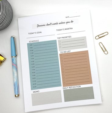 Daise & Co Notepad - Dreams don’t work unless you do