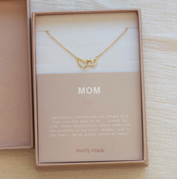 Everly Made - Linked Heart - Mamma - Gullkjede