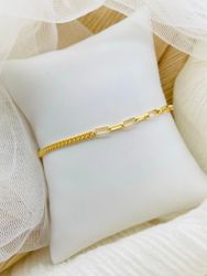 Kono & Co: Curb and Oval Gold Bracelet