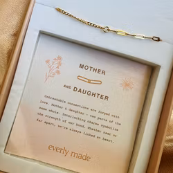 Everly Made - MOTHER & DAUGHTER armbånd i Gull