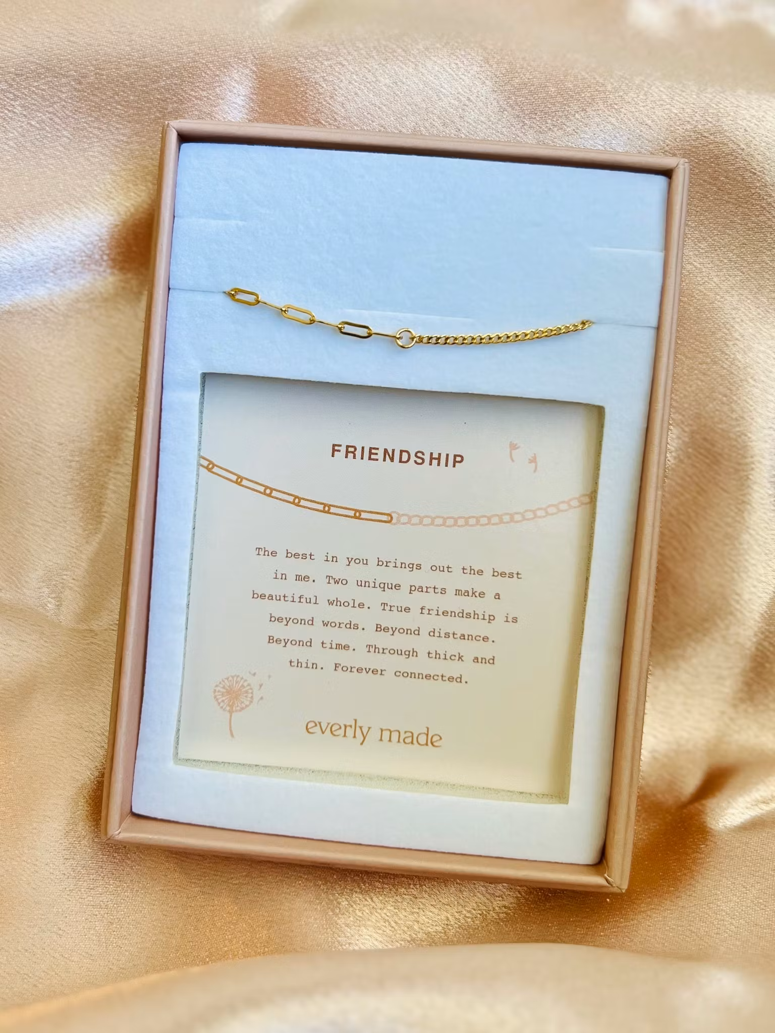 Everly Made - FRIENDSHIP Curterra armbånd i Gull