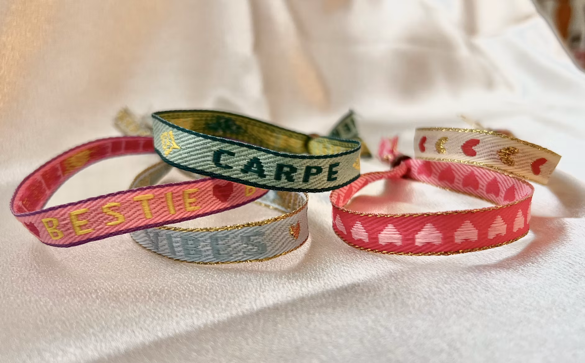 Ribbon Bracelet - Pink Hearts