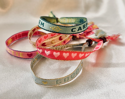 Ribbon Bracelet - Pink Hearts