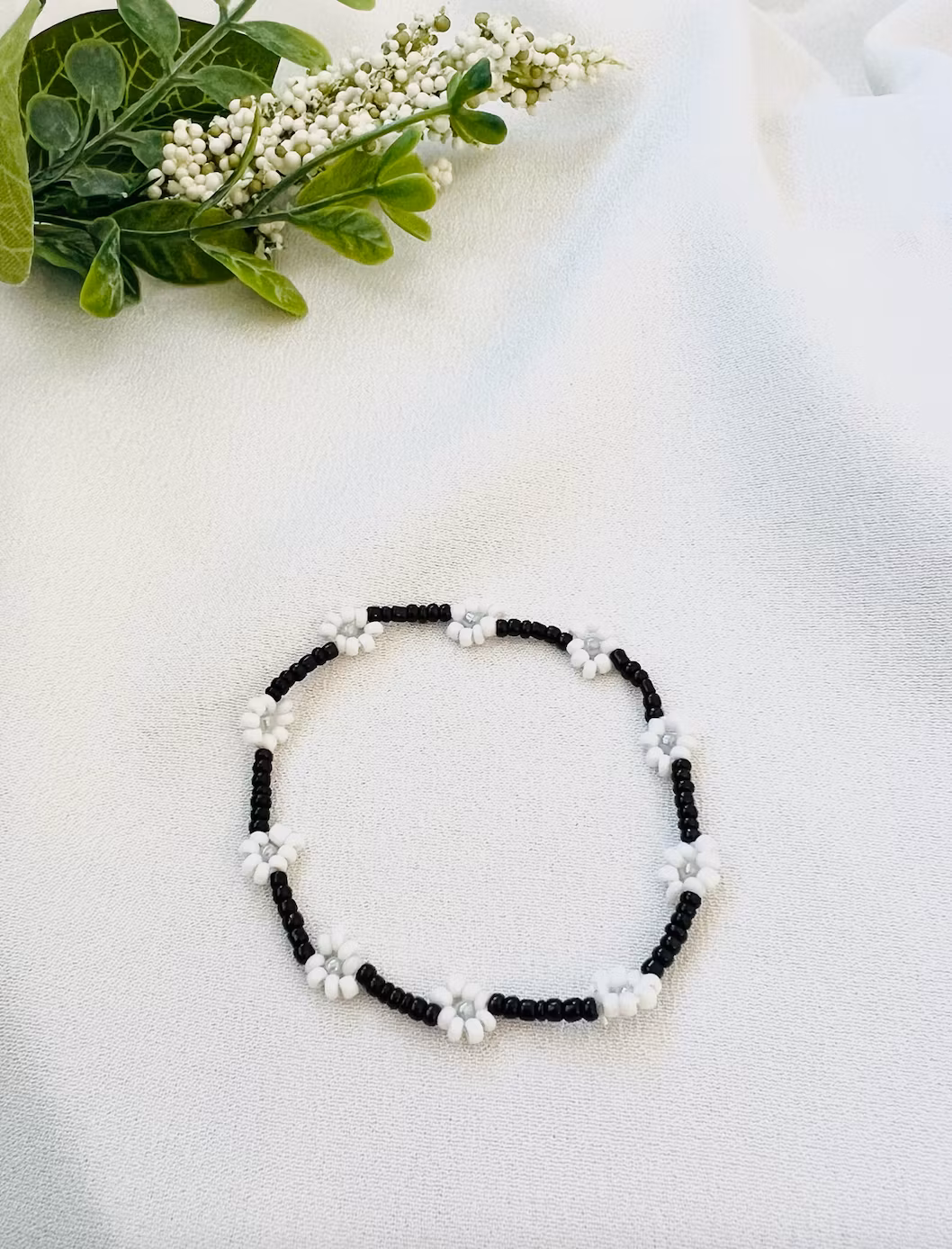 Mini Beads Armbånd - Blomster Sort