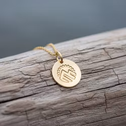 "Pieces of me Gold Necklace" - Adventurous