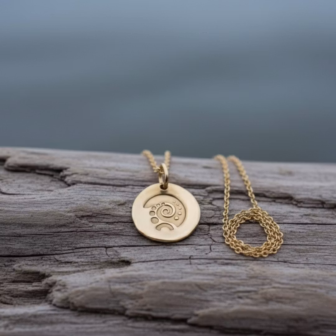 "Pieces of me Necklace" - DREAMER