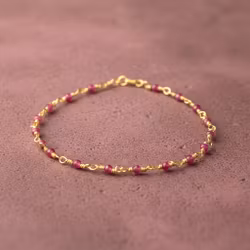 Une a Une - India Faceted Bracelet Raspberry