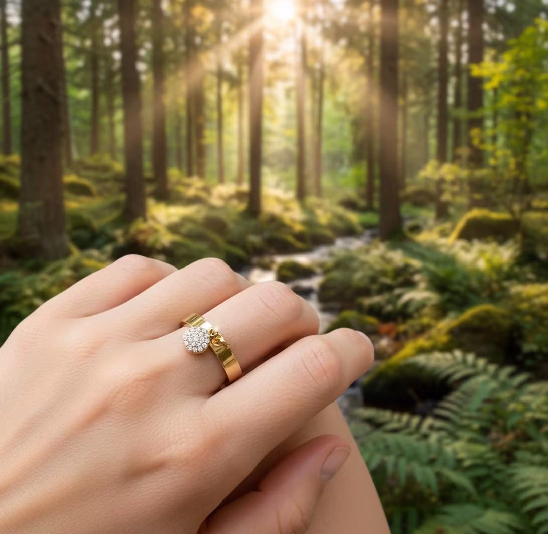 Justerbar Gullring med Hengende Charm