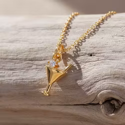 Chic & Lekent  Martini Glass Gullkjede