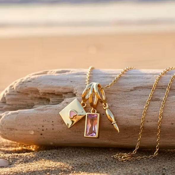 Love Letter Charm Gullkjede