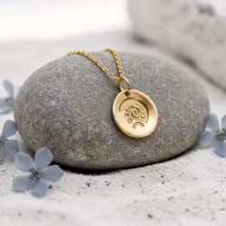 "Pieces of me Necklace" - DREAMER