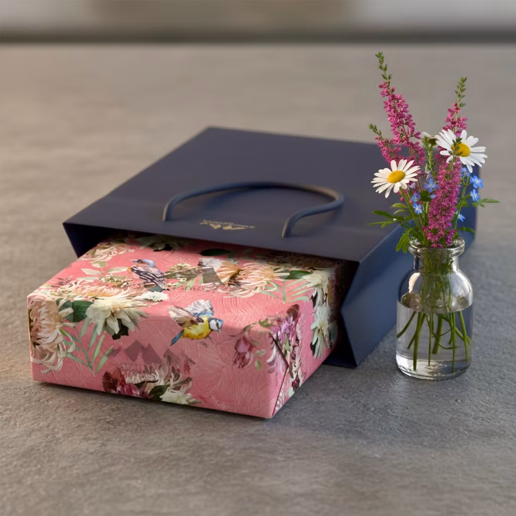 Gavepapir Set - Blomster og Fugler