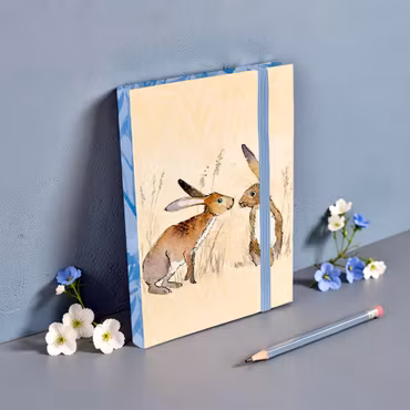 A6 Notatbok - Kissing Hares