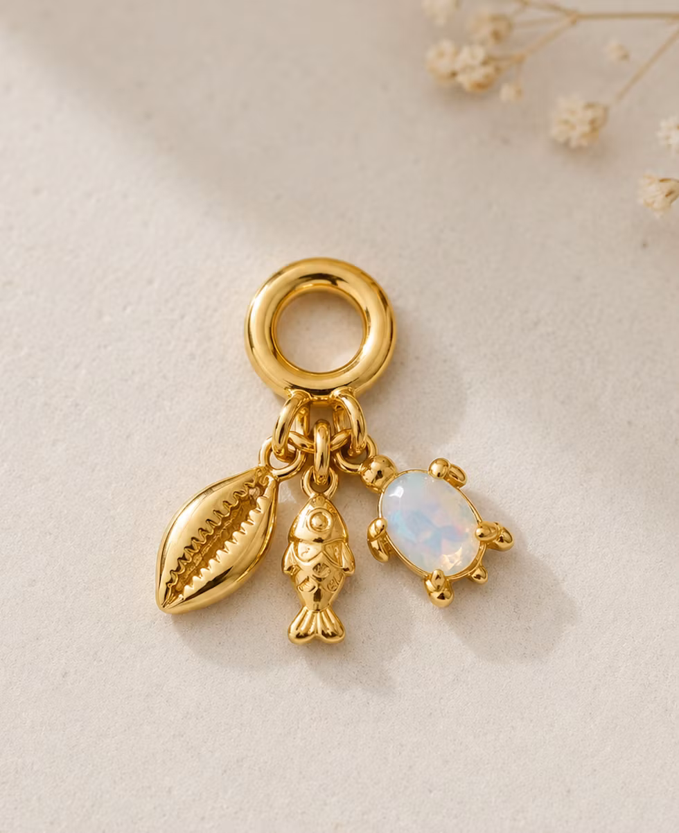 Charms med Havinspirerte Detaljer