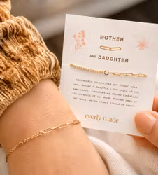 Everly Made - MOTHER & DAUGHTER armbånd i Gull