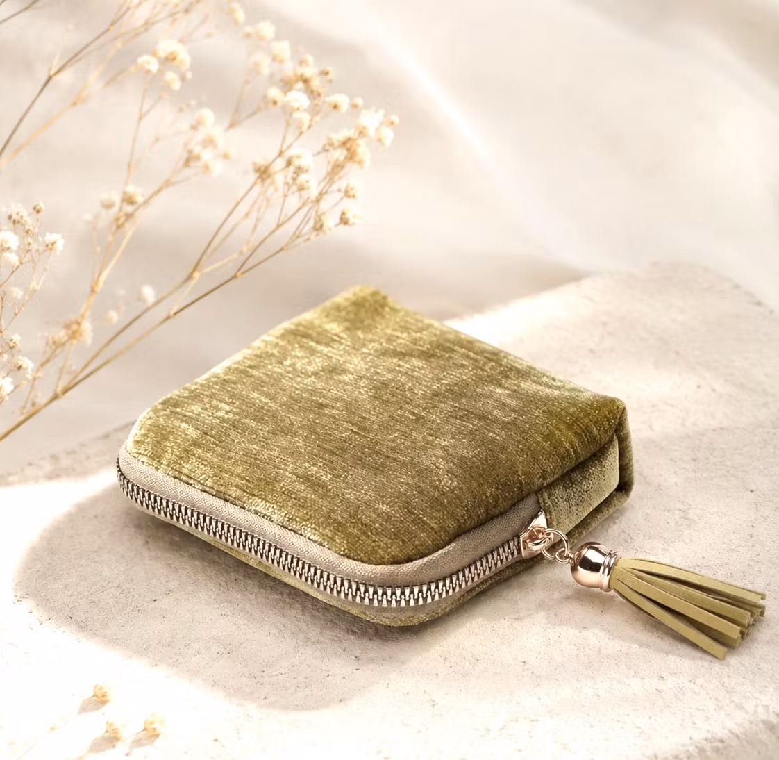 Elegant smykkepung i myk velur