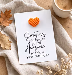 You are Awesome Pockethug - Orange kordfløyel Hjerte