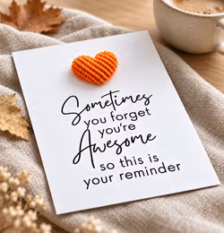 You are Awesome Pockethug - Orange kordfløyel Hjerte