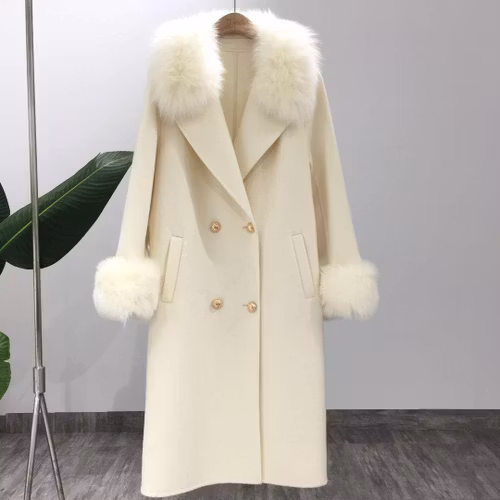 LUXECOAT BUTTON WHITE
