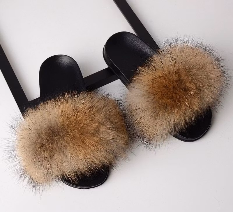 SLIPPERS BROWN