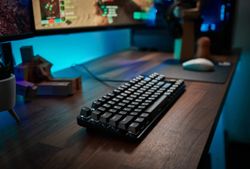 Logitech G413 TKL SE Tangentbord