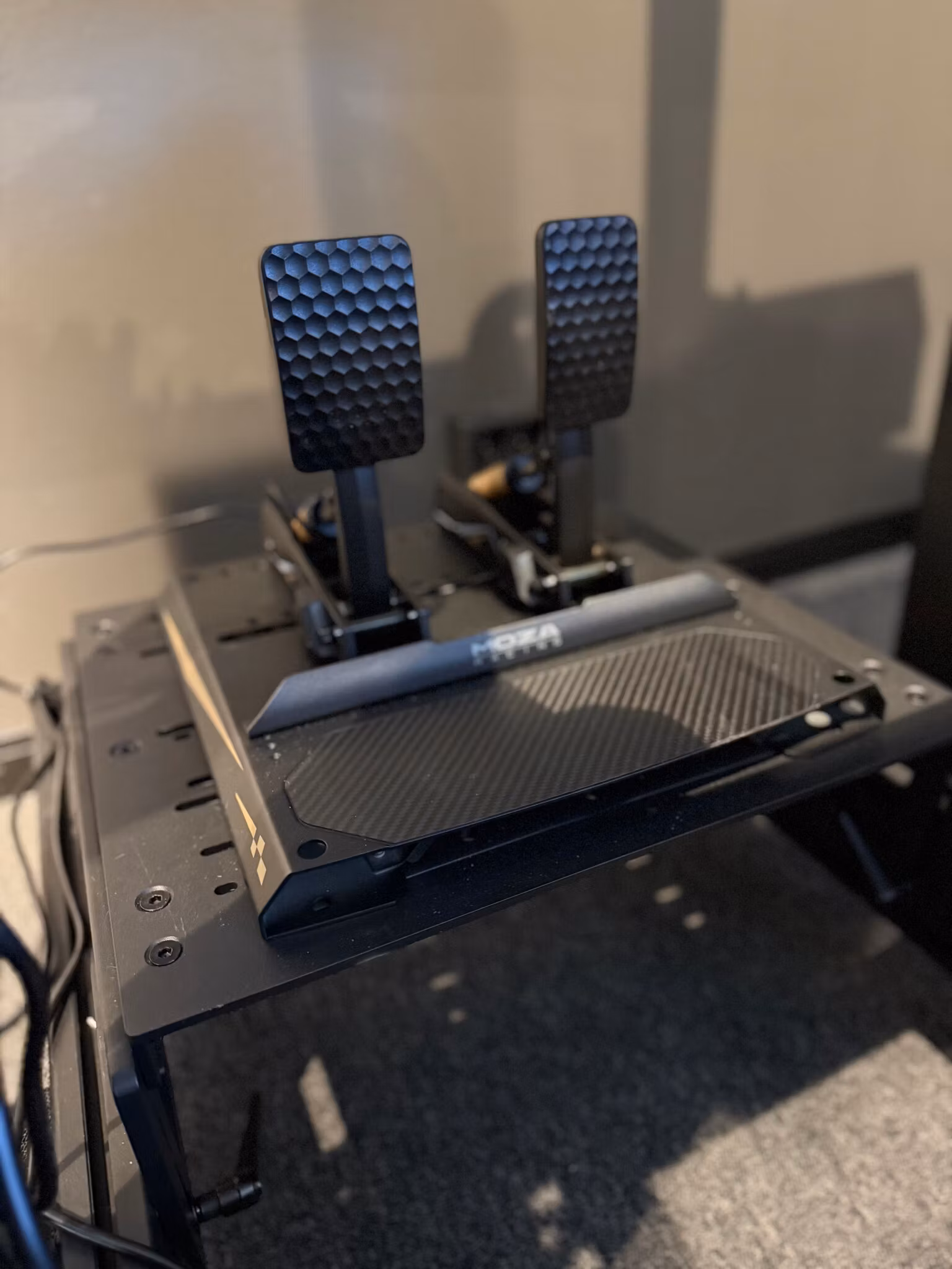 Trak Racer TR120S med Moza komplett simulator färdigbyggd