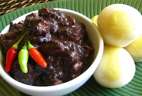 Dinuguan 400g with 5 stk puto