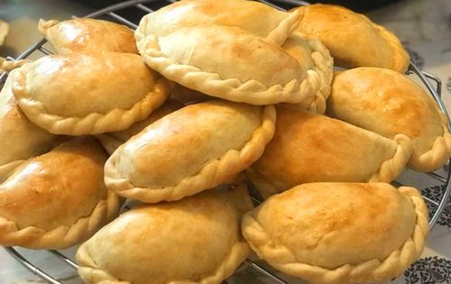 CHICKEN IMPANADA 6 STK