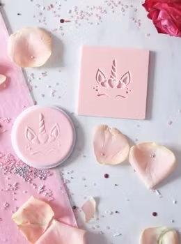 COOKIE EMBOSSER/ Dekorativ stämpel "Unicorn med hjärta”