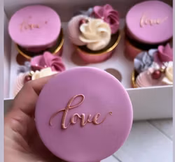 COOKIE EMBOSSER/ Dekorativ stämpel "LOVE"