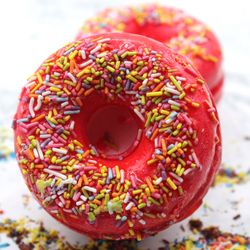 Badebombe Donut Strawberry & Banana