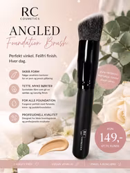 RC Cosmetics Angled Foundation Brush