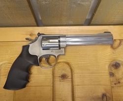 Smith & Wesson, Kal 22Lr Revolver
