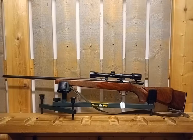 Sako Vixen, Kal 222, Kikarsikte Bushnell Custom 4x,  Superskick