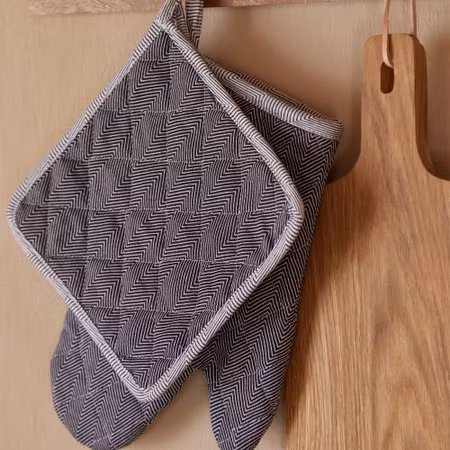 Alessa Grytlapp Black