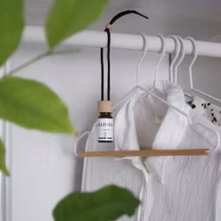 Doftoljehängare, Klinta