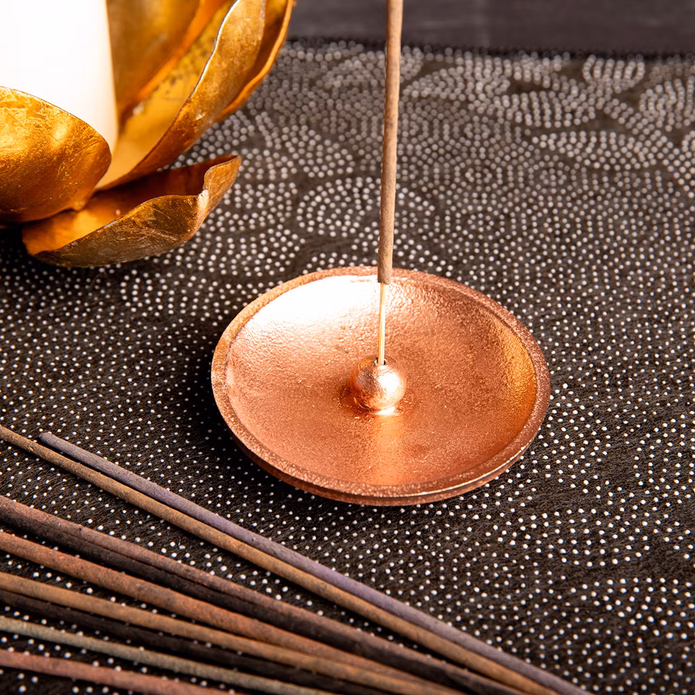 Reseguld rund rökelsehållare, Metall