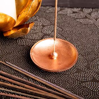 Reseguld rund rökelsehållare, Metall