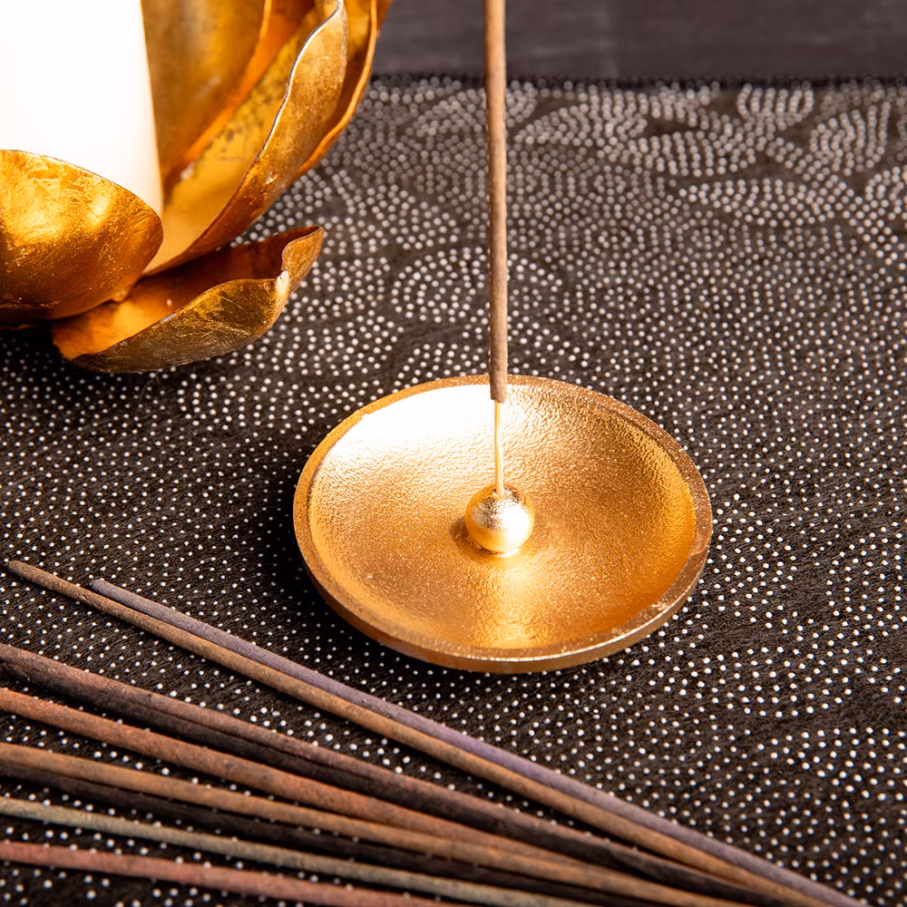 Guldig rund rökelsehållare, Metall