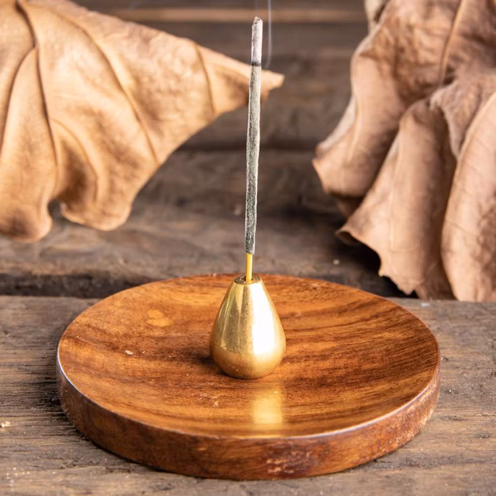 Mässingshållare med träfat, Rökelsehållare