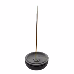 Rund skål med utskuret mönster, Nr 2, Rökelsehållare, Sandsten