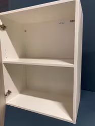 Norden overskap med venstrehengt dør i ask