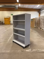 Norden bokhylla B80xH130xD30