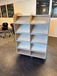 Mobil bibliotekshylla Dubbelsidig, öppen hylla. 20 hyllplan