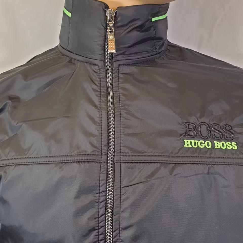 Uusi HUGO BOSS Takki, Musta