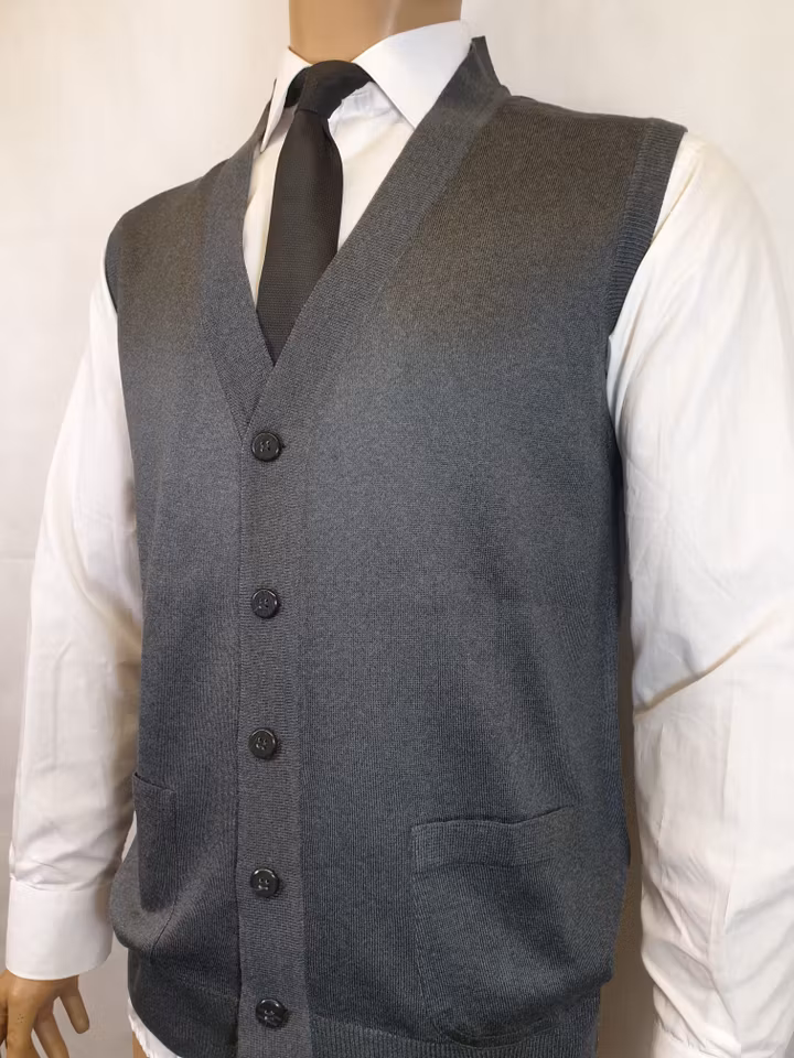 Slipover napeilla, Harmaa