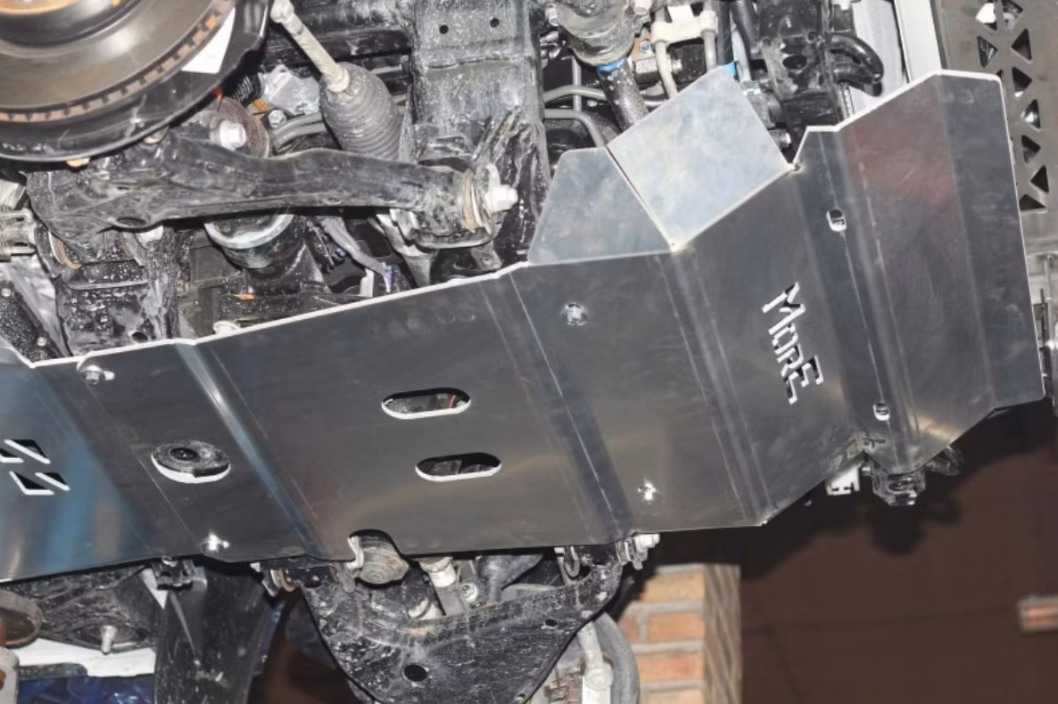 Skliplate Toyota Hilux Revo 2015+