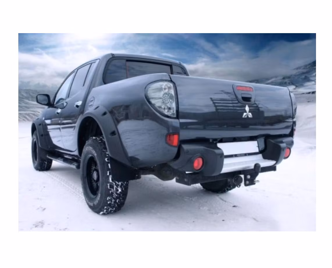 Skjermbreddere LLDPE Mitsubishi L200 (2005-15) 17,5cm