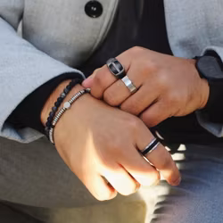 Clayton | Klackring