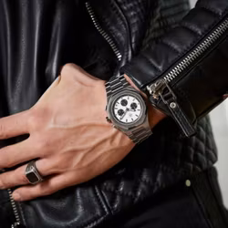 Benjamin | Klocka | Stål/vit